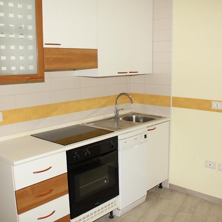 B&B Il Giardino In Città - Parcheggio Privato Gratuito Foggia Extérieur photo