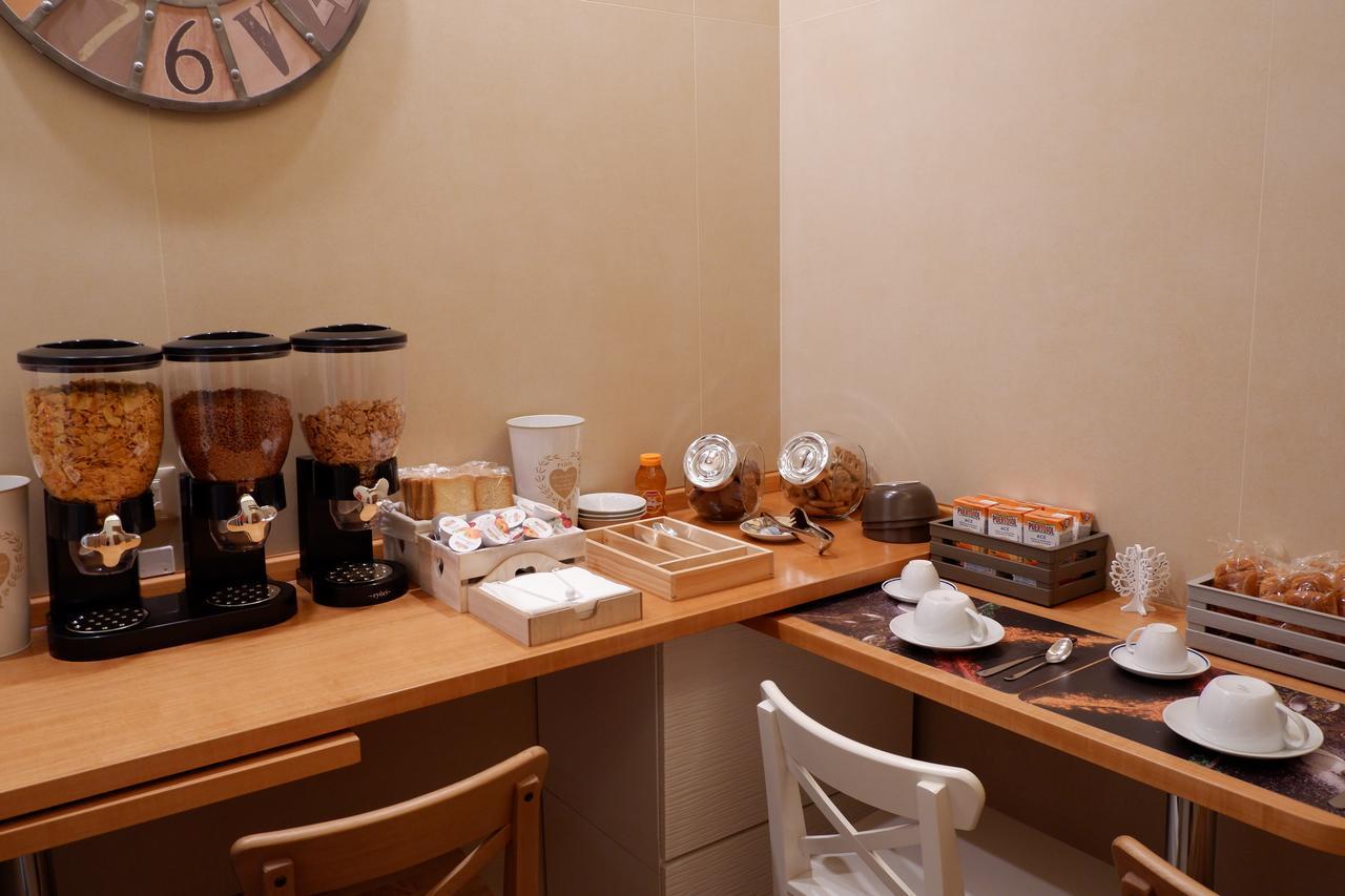 B&B Il Giardino In Città - Parcheggio Privato Gratuito Foggia Extérieur photo