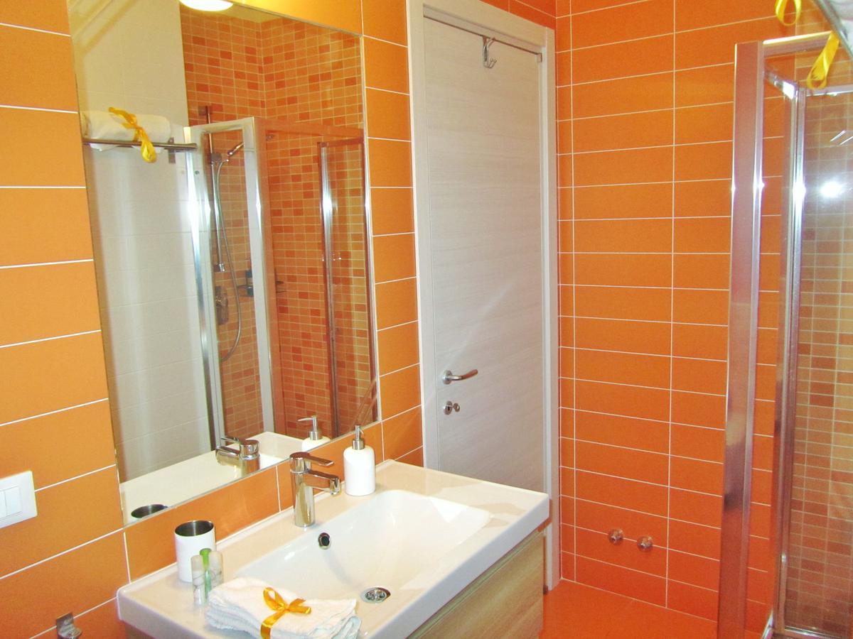 B&B Il Giardino In Città - Parcheggio Privato Gratuito Foggia Extérieur photo